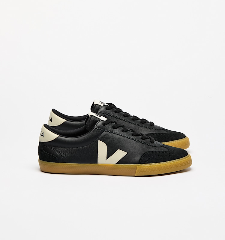 veja sneakers volley 有机皮革 黑色 VO2020510 Lateral view