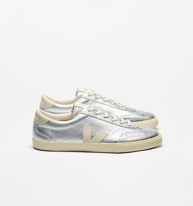 veja baskets volley cuir-biologique argenté VO2020749 Lateral view