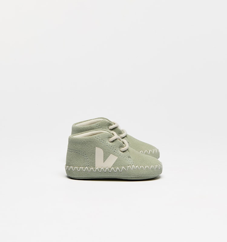 veja baskets baby-light-zz suède vert BL0320662 Lateral view