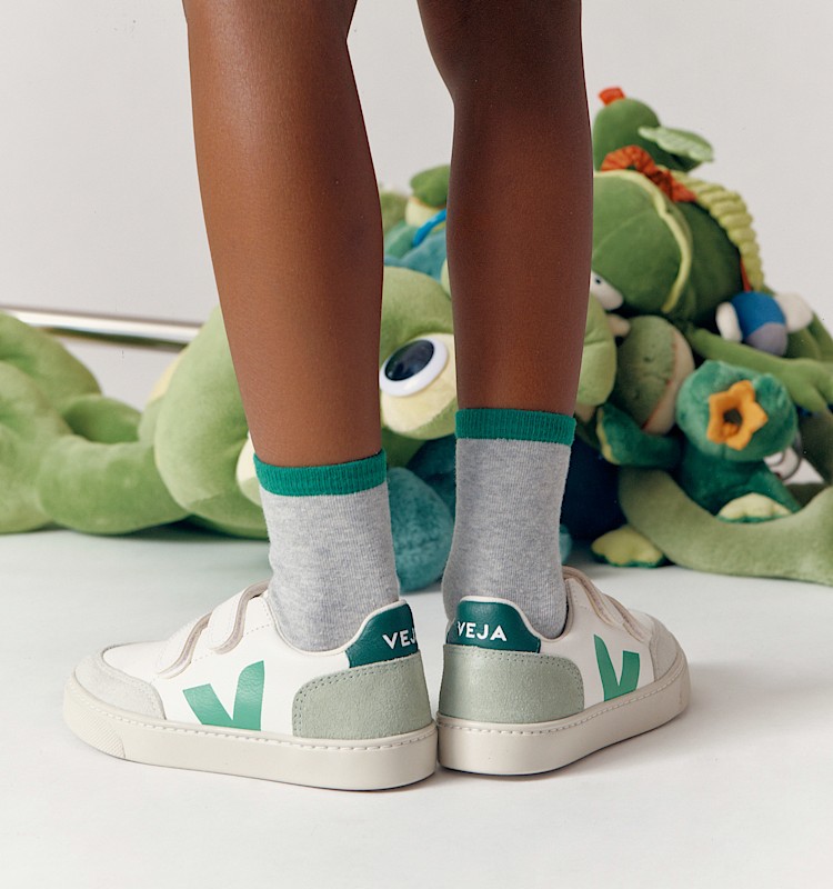 veja sneakers small-v-12 leather green XV0503415
