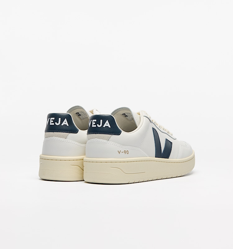 veja sneakers v-90 leather white VD2003656 Back view