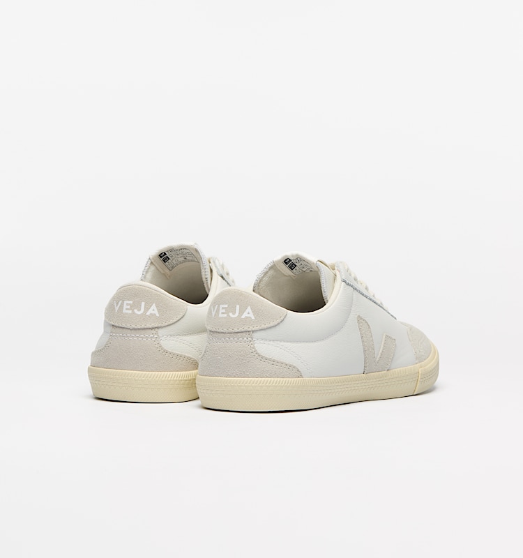 veja baskets volley cuir-biologique blanc VO2003852 Back view