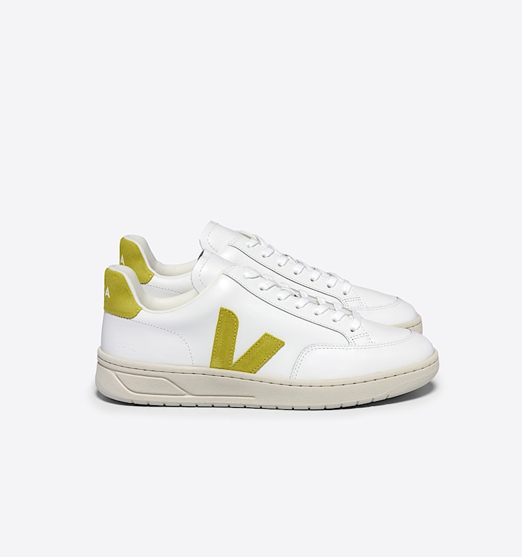 veja sneakers v-12 leather white XD0203677 Lateral view