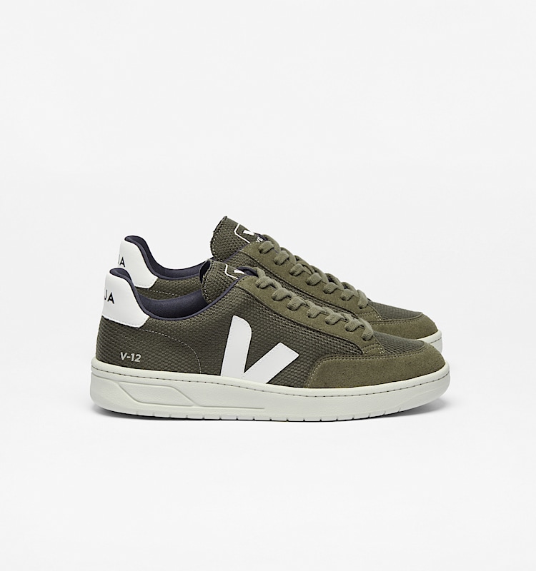 veja sneakers v-12 recycled green XD0102820 Lateral view