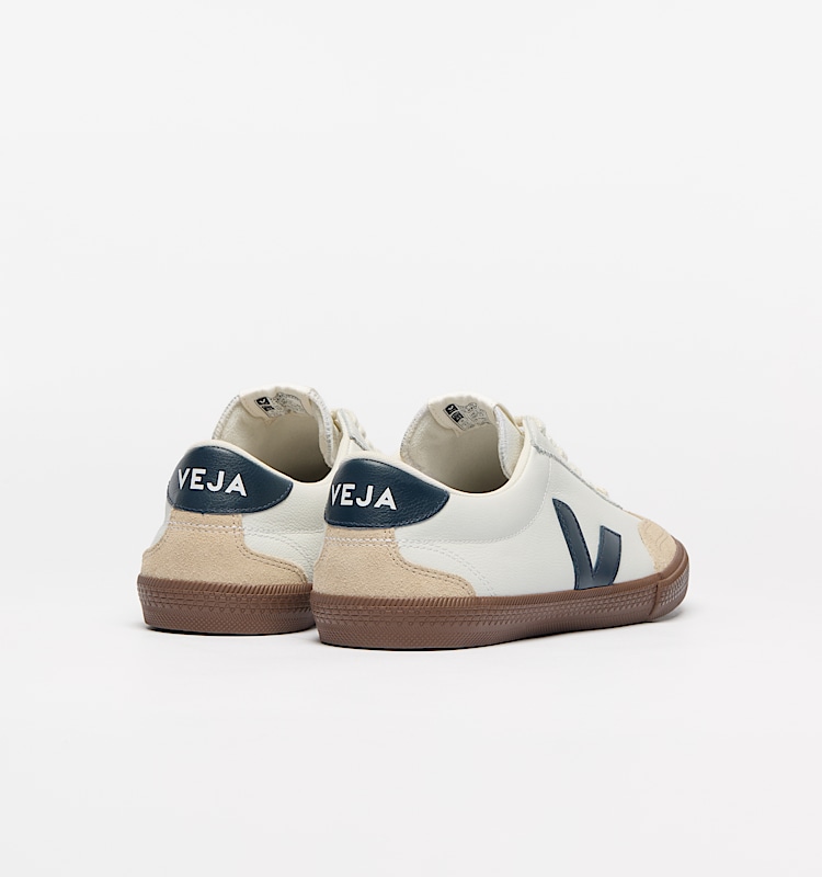 veja sneakers volley 有机皮革 白色 VO2003531 Back view