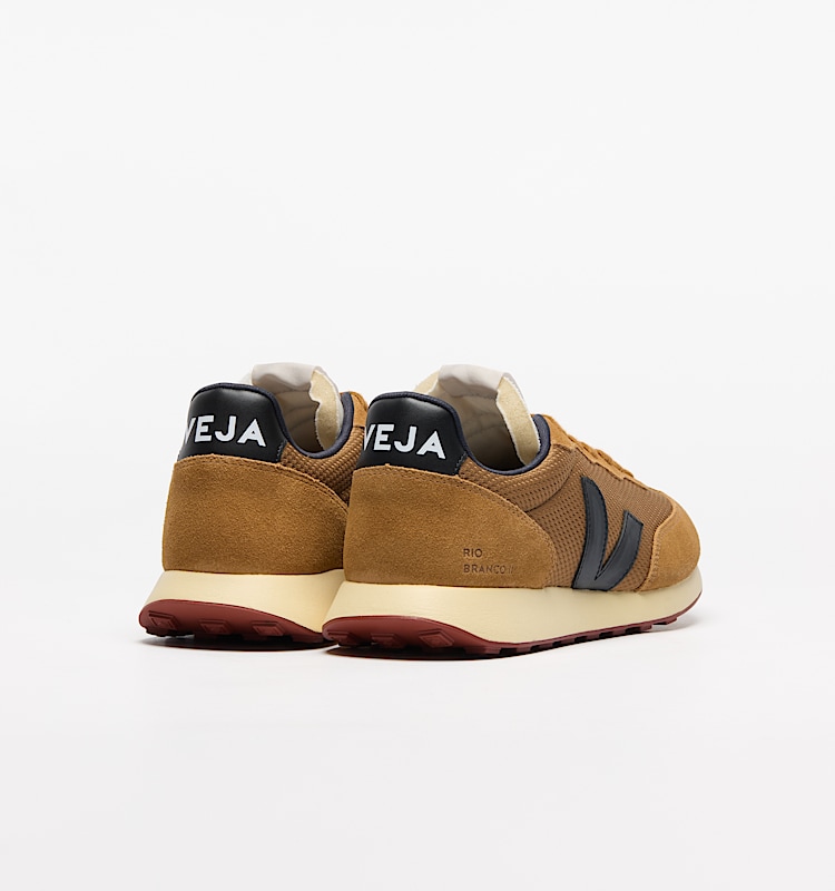 veja sneakers rio-branco-ii 回收再利用 褐色 RO1820821 Back view