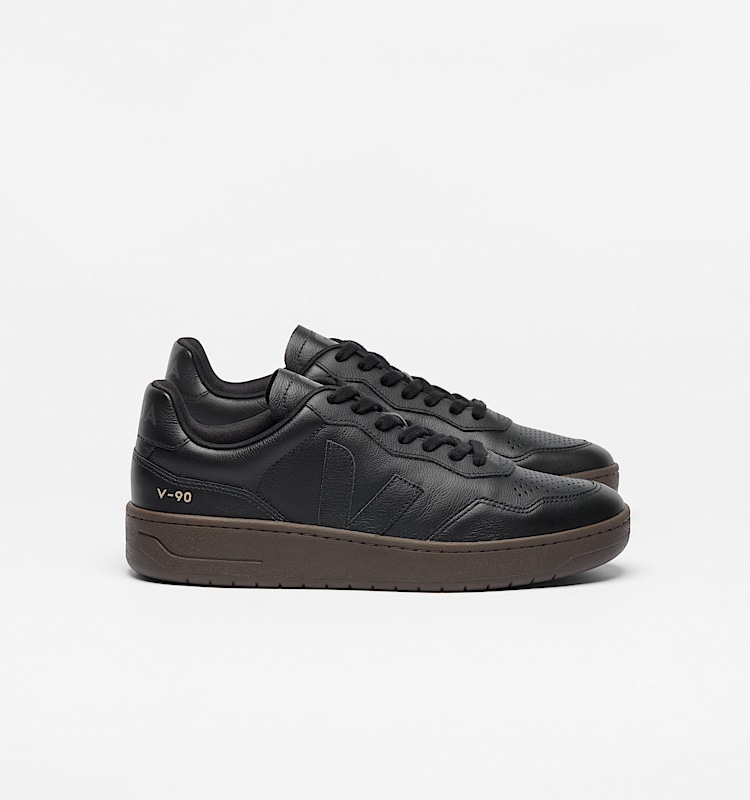 veja sneakers v-90 有机棉 黑色 VD2020932 Lateral view