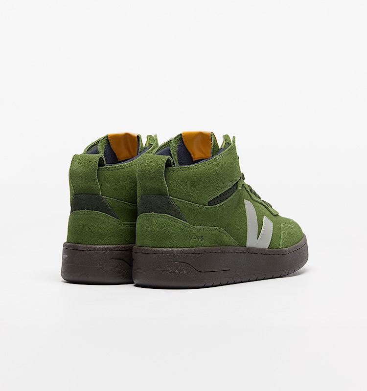 veja sneakers v-95 麂皮 绿色 QZ0320859 Back view