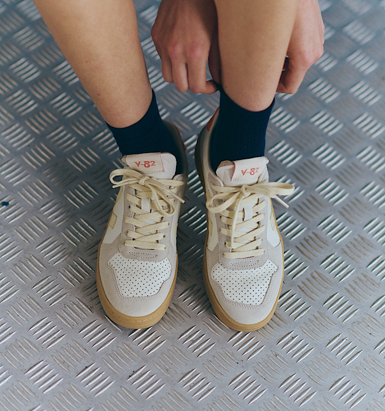 veja sneakers v-82 organic-leather grey ve3320758